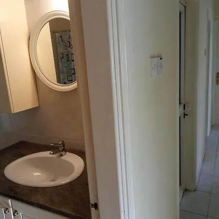 5 Bedroom House For Good Price In Livadia, Easy Access To The Sea And Nyaraló *