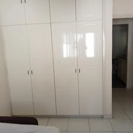 5 Bedroom House For Good Price In Livadia, Easy Access To The Sea And Σπίτι διακοπών