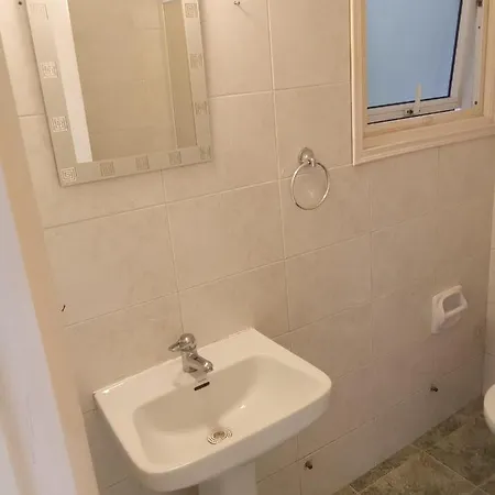 5 Bedroom House For Good Price In Livadia, Easy Access To The Sea And 別荘 *